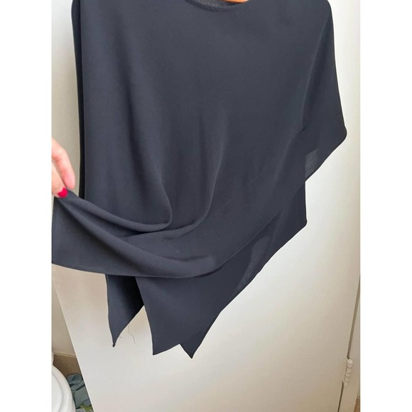 Black Crepe-like Layered Blouse Top - Picture 2 of 4